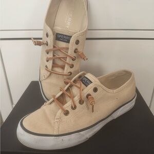 Sperry Tan Canvas Shoes with Brown Laces